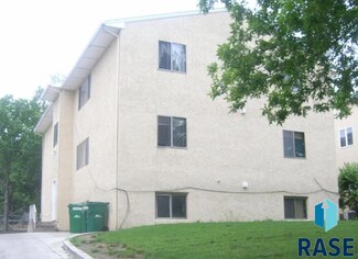 705 W 18th St, Sioux Falls, SD 57105