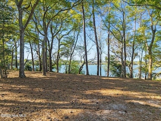 409 Lake Shore Dr, Sunset Beach, NC 28468