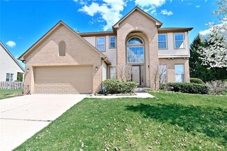 10581 Greenway Dr, Fishers, IN 46037
