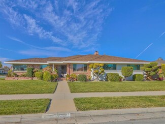 340 San Juan Dr, Salinas, CA 93901