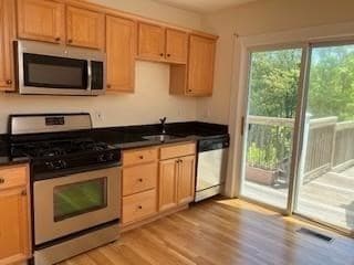 88 N Main St Unit 6, Westford, MA 01886