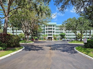 802 Cypress Grove Ln Unit 205, Pompano Beach, FL 33069