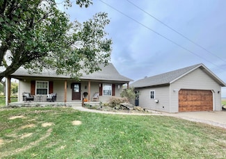 2995 S 675 W, Owensville, IN 47665