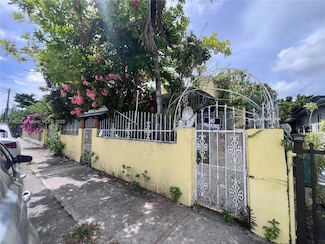 1772 NW 19th St, Miami, FL 33125