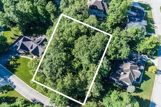 14707 Faucet Ln, Fishers, IN 46040