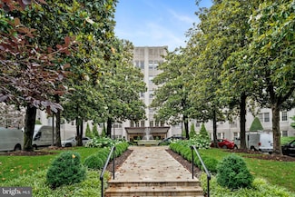 2737 Devonshire Place NW Unit 321, Washington, DC 20008