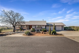 3070 Royal Meadow Ln, Paradise, CA 95969