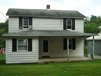 274 Light House Rd, Commodore, PA 15729