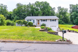 127 Robert Dr, South Windsor, CT 06074
