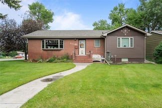 102 N Virginia St, Conrad, MT 59425