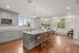 23 Pine Summit Cir Unit 23, Weston, MA 02493