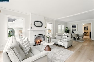 3037 Georgia St, Oakland, CA 94602