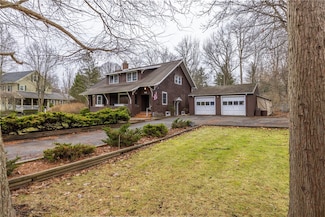 189 E Brook Rd, Pittsford, NY 14534