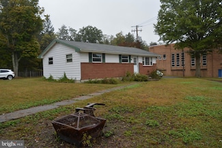 19 Llewellyn Rd, Pottsville, PA 17901