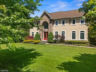 36 Saddlewood Ct, Belle Mead, NJ 08502
