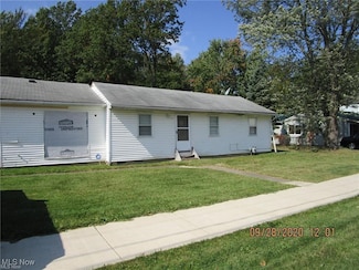2817 Cemetery Rd, Ashtabula, OH 44004