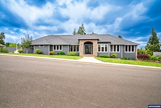 2111 Celeen Ave SE, Salem, OR 97302