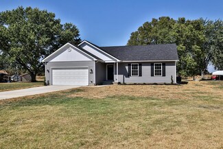 7010 Miami View Dr, Franklin, OH 45005