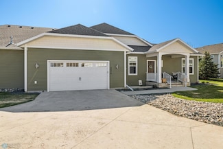 4970 Avery Ln S, Fargo, ND 58104
