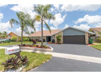 7374 NW 49th St, Lauderhill, FL 33319