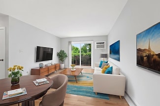 146 Middlesex St Unit 148, North Andover, MA 01845