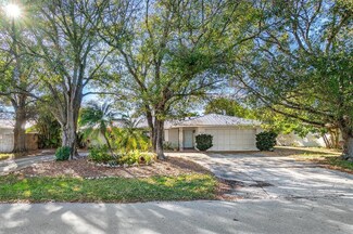 10121 Daphne Ave, Palm Beach Gardens, FL 33410