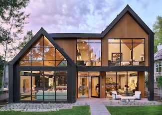 810 W Smuggler St, Aspen, CO 81611