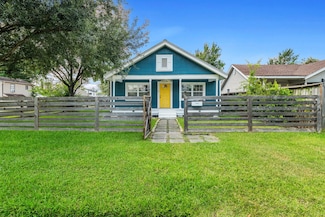 4401 Hain St, Houston, TX 77009