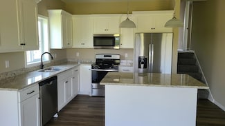 1027 45th Ave NE, St. Cloud, MN 56304