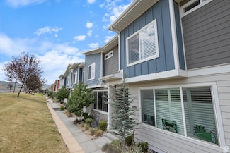 1011 W Lapis Fields Way, Bluffdale, UT 84065