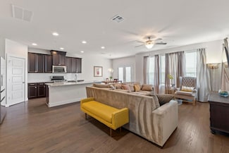 7407 Merrick Ln, Austin, TX 78745