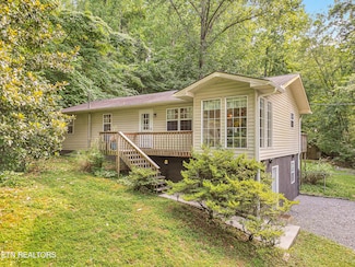 6923 Hurst Ln, Knoxville, TN 37918