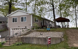 11619 Scott Park Rd, Delton, MI 49046