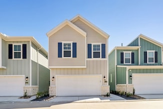 558 Avisa Dr, Kemah, TX 77565