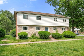 172 Bishop Dr, Framingham, MA 01702