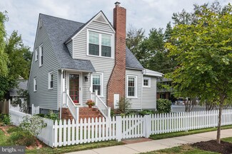 4803 25th St N, Arlington, VA 22207