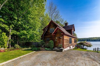 29 Al Wood Dr, Enfield, NH 03748