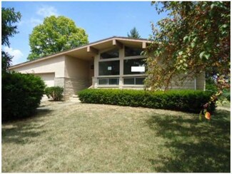 2804 Longfield Rd, Columbus, OH 43204