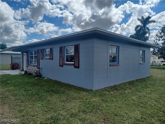 302 E Jersey Rd, Lehigh Acres, FL 33936