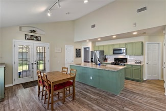 2113 Echols St, Bryan, TX 77801