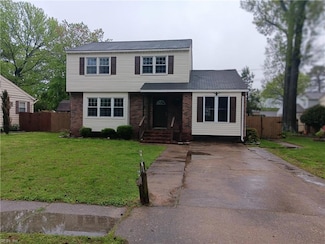 11 Haley Dr, Hampton, VA 23661