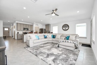 29911 Reagans Ranch Dr, Brookshire, TX 77423