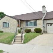 305 N State St, Argyle, WI 53504