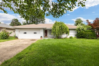 4542 S Graystone Ct, Springfield, MO 65804