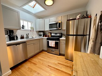 72 Windsor Rd Unit 1, Brookline, MA 02445