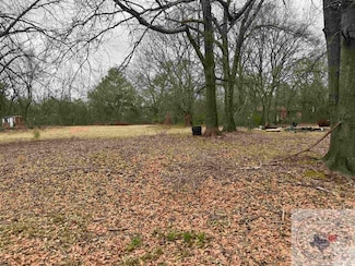 1304 Caldwell St, Texarkana, TX 75501