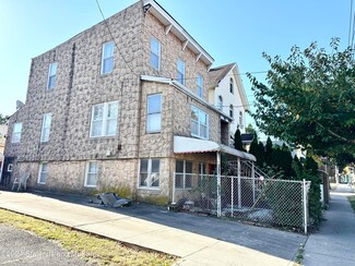 751 Targee St, Staten Island, NY 10304
