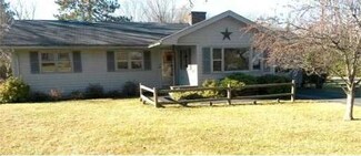 12 Highland Cir, Hadley, MA 01035