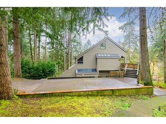 3070 Hendricks Hill Dr, Eugene, OR 97403