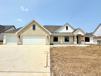 5915 Ivory Ln, Columbia, MO 65201